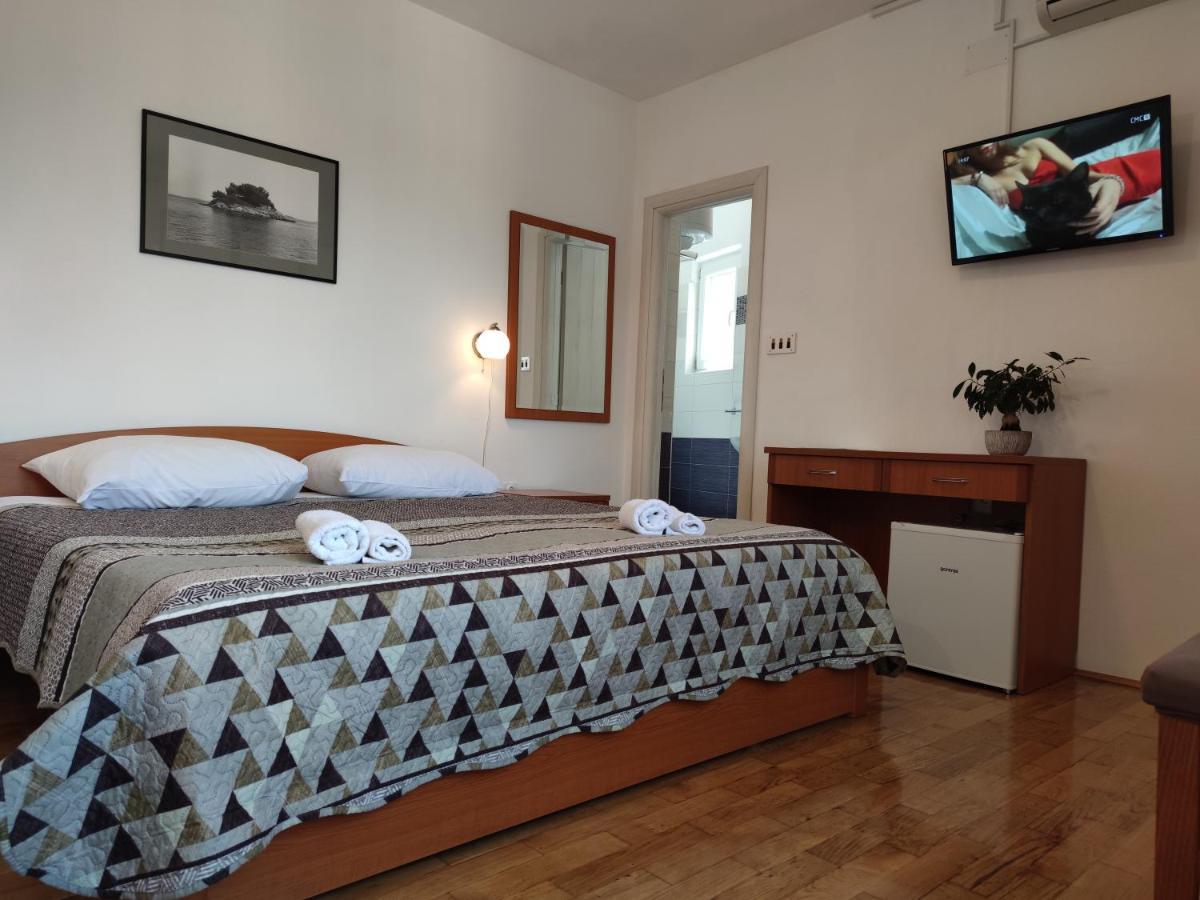 Pansion Alen - Dugi Otok Bed & Breakfast Luka  Exterior photo